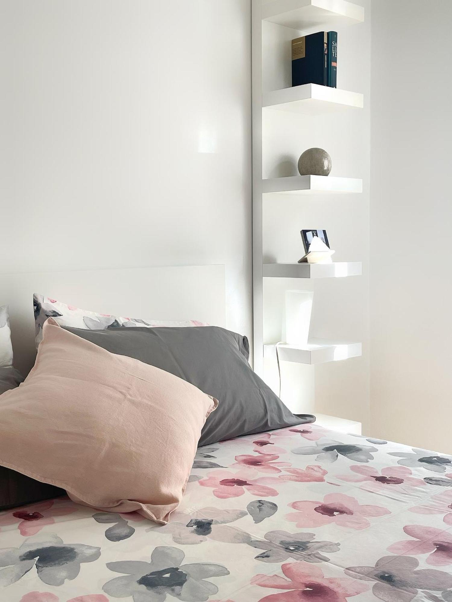 Ampio E Accogliente Bilocale - Fara 1, Porta Nuova Appartement Milaan
